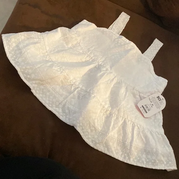 Girls eyelet tank - Picture 1 of 4